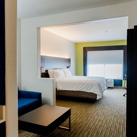 Holiday Inn Express - Andalusia, an IHG Hotel Bagian luar foto