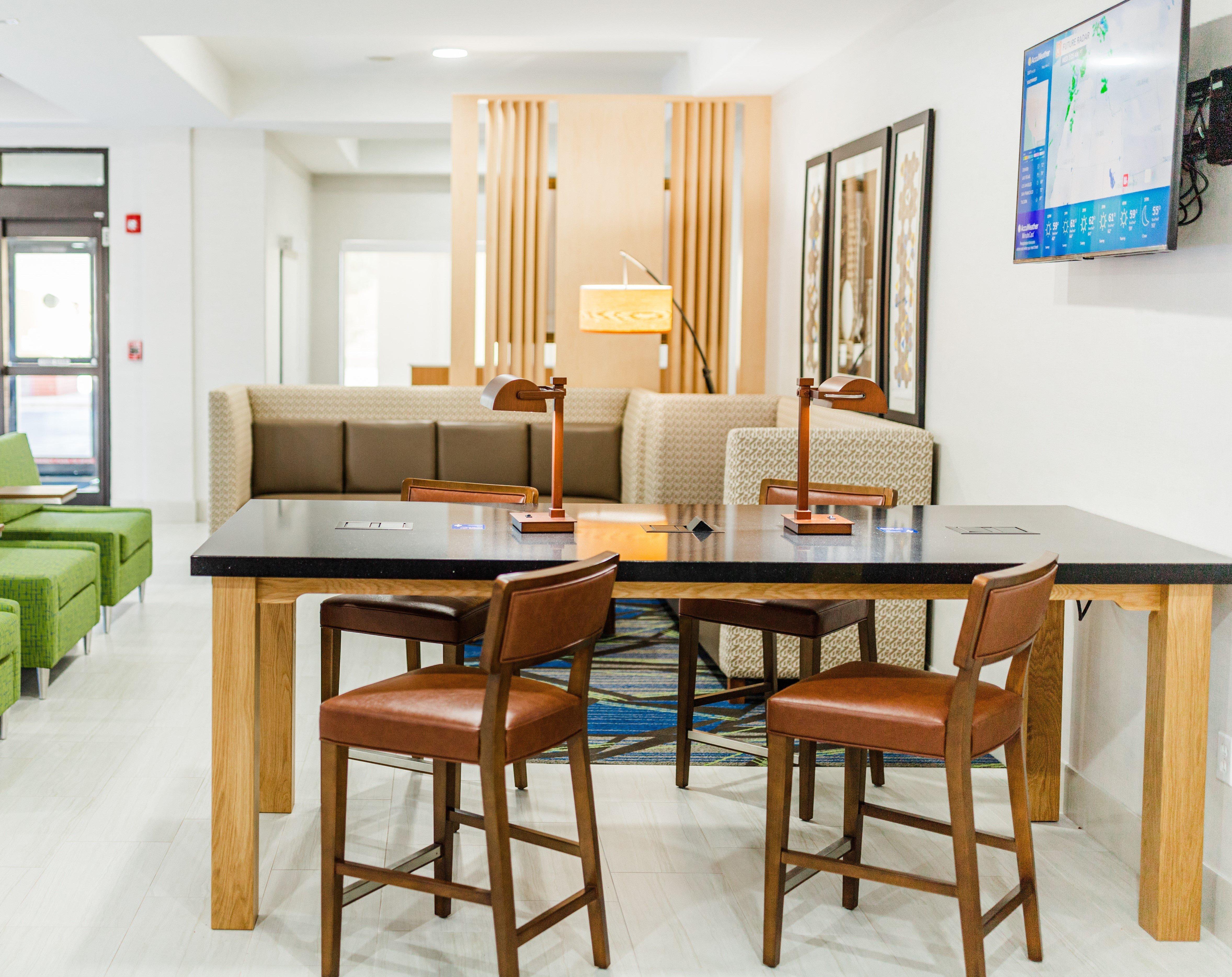 Holiday Inn Express - Andalusia, an IHG Hotel Bagian luar foto