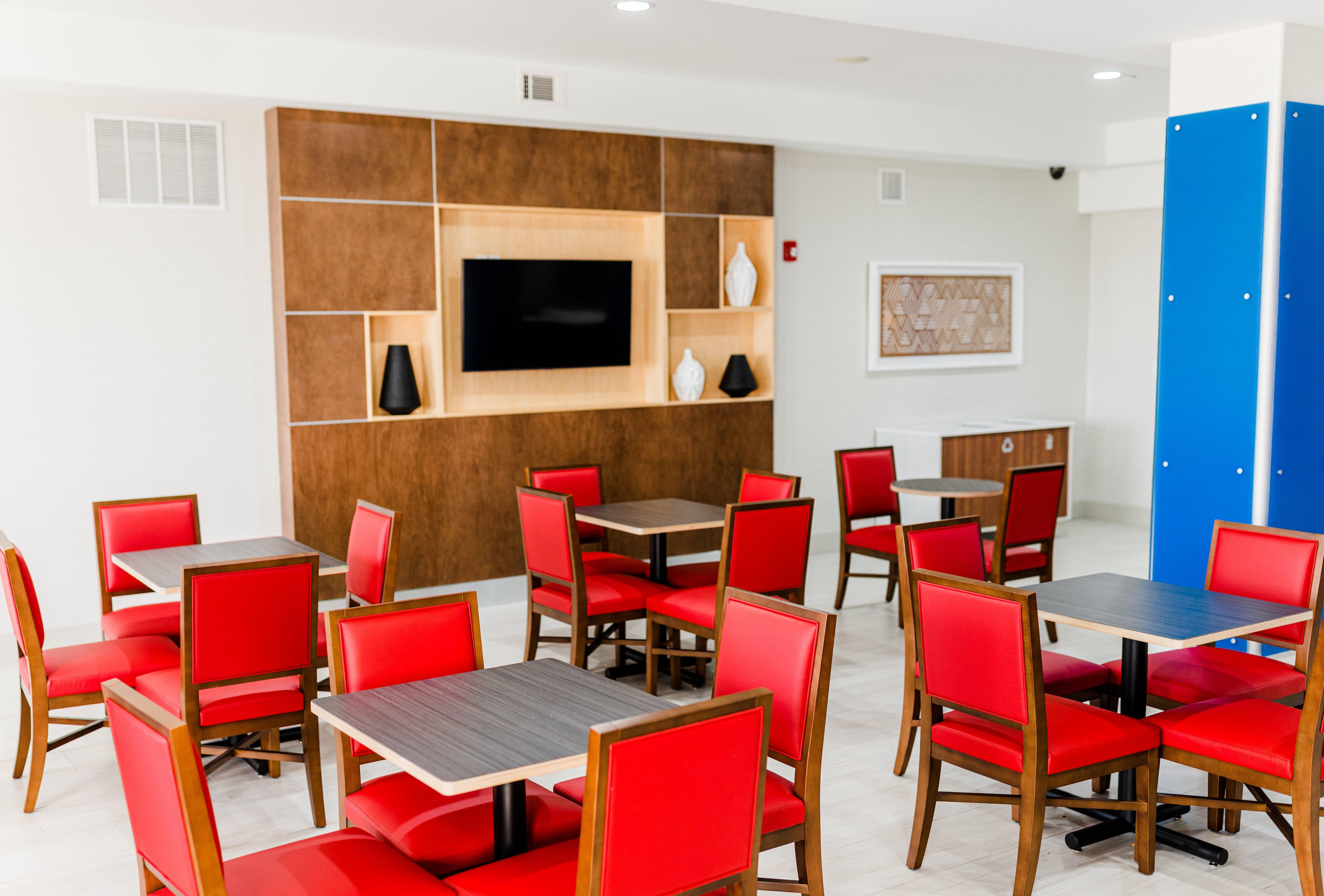Holiday Inn Express - Andalusia, an IHG Hotel Bagian luar foto