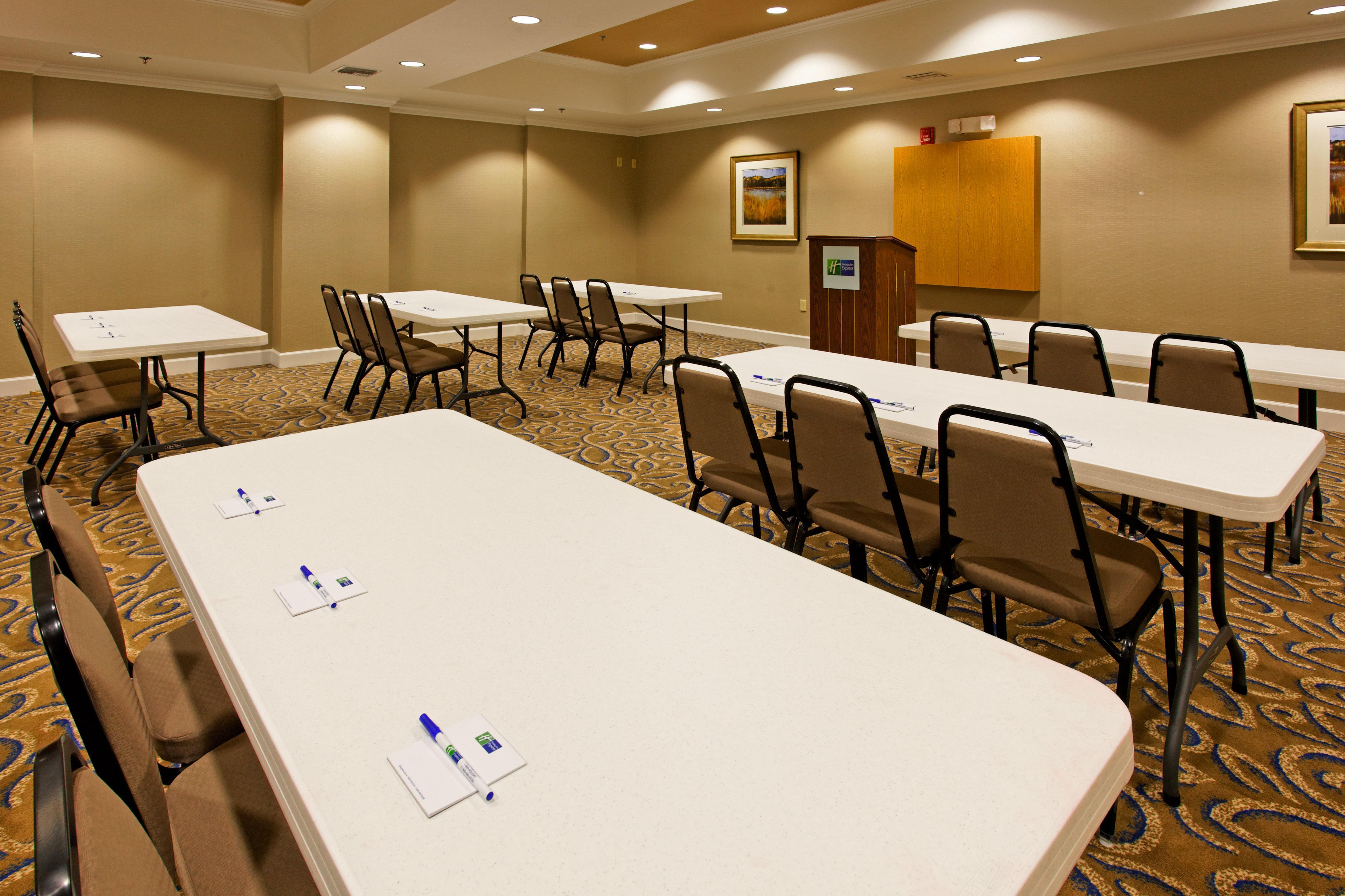 Holiday Inn Express - Andalusia, an IHG Hotel Bagian luar foto