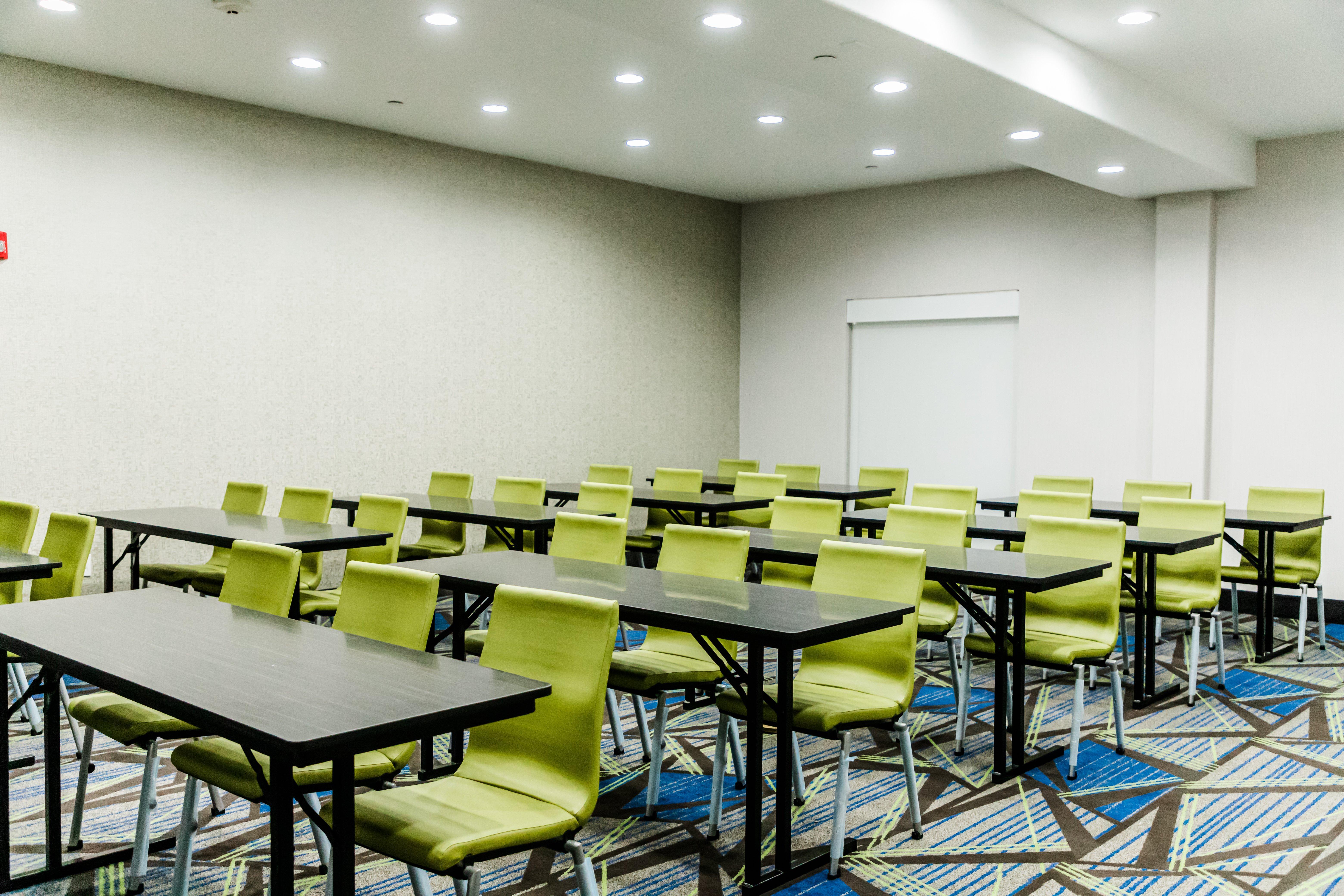 Holiday Inn Express - Andalusia, an IHG Hotel Bagian luar foto